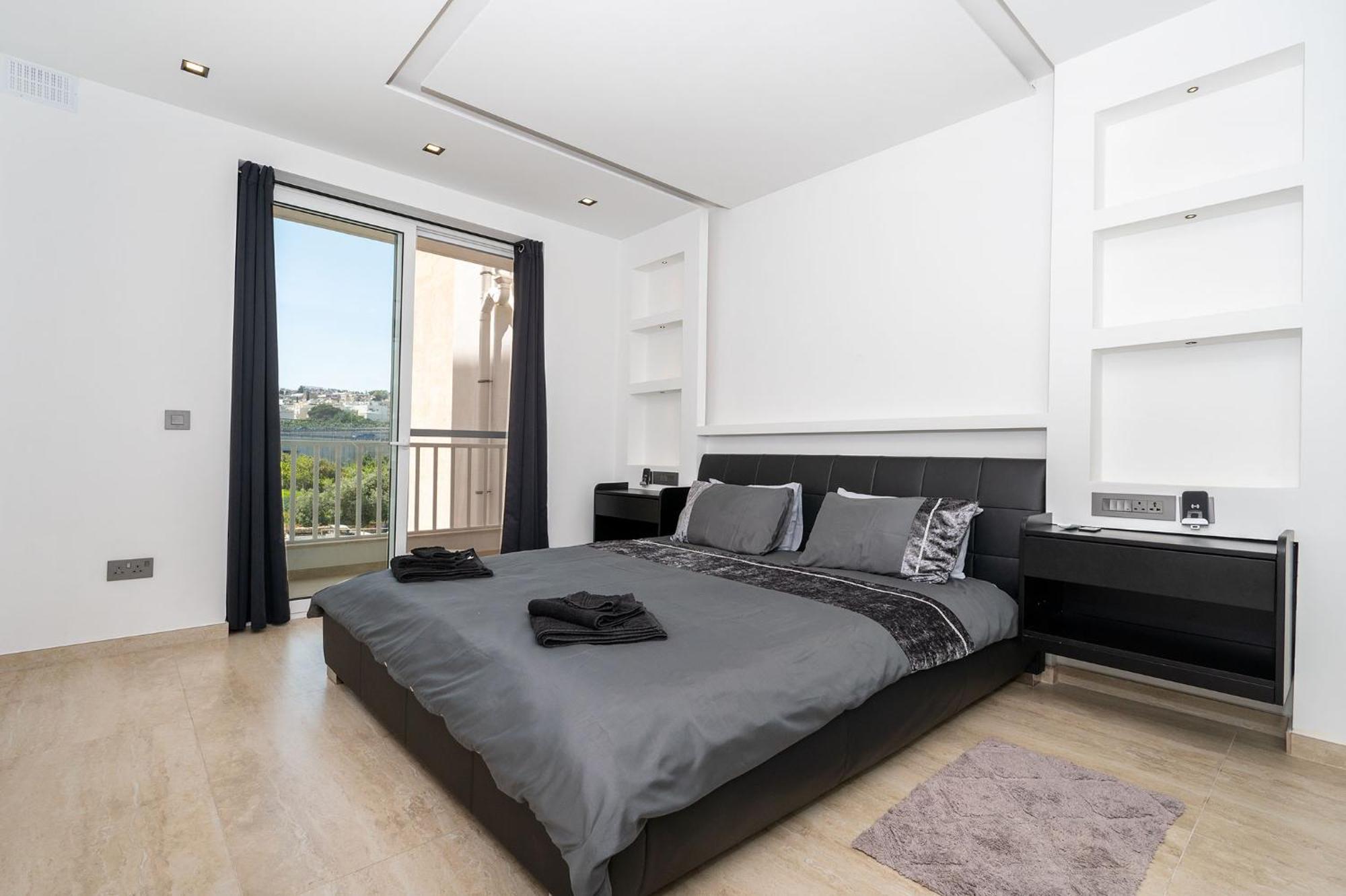 Modern 2 Bedroomed Apartment In Gzira Exteriér fotografie